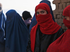 afghanistan_girl_burqa_ceremony_bee_keeping_women-1143400.jpgd_