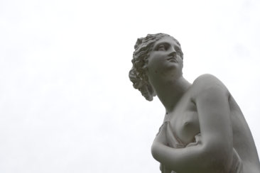 topless woman statue